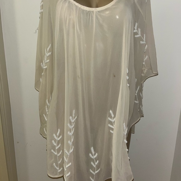 Free people Ivory SheerCover-Up with Leaf beaded embellishments size S - Picture 1 of 6